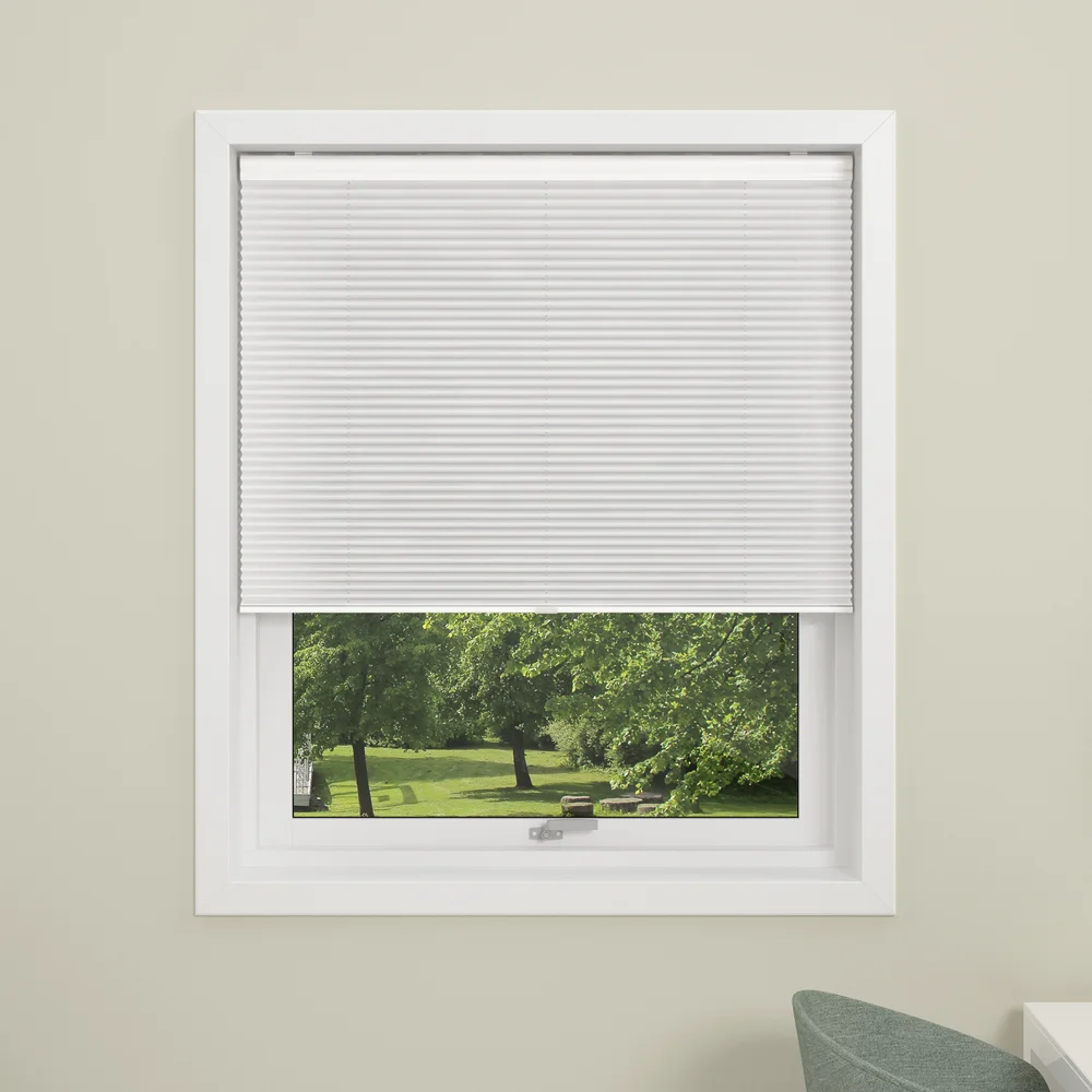 DEBEL PLISSÉGARDIN TOUCH LYSREDUSERENDE 70% HVIT 90X160 v:7317479
