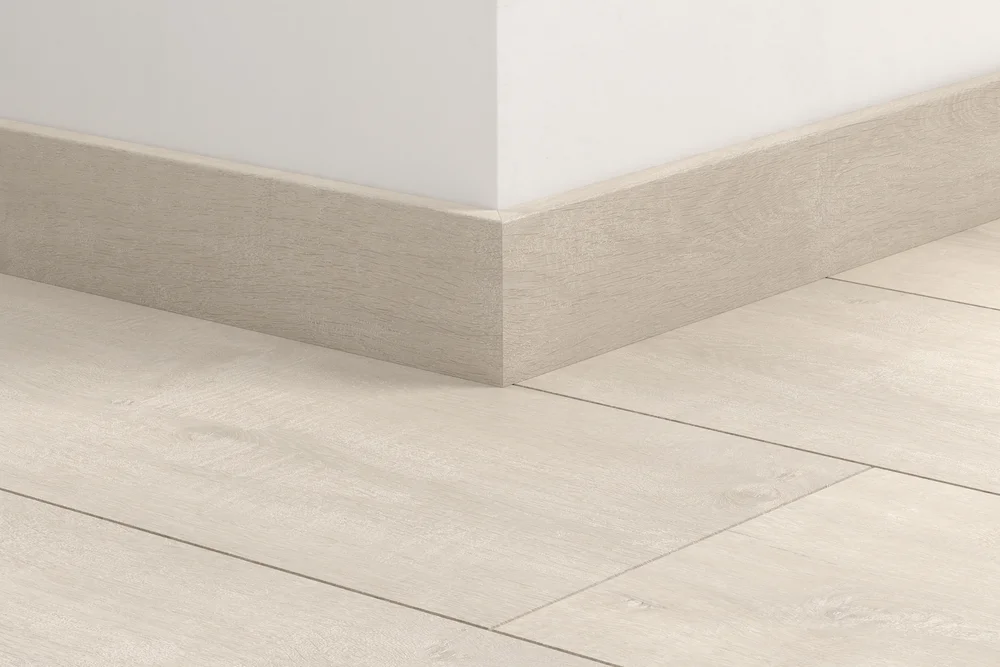 Sokkellist laminat 12×58 mm Light Fjord Oak dekor 03862 v:7145009 Sokkellist laminat 12×58 mm Light Fjord Oak dekor 03862 v:7145009