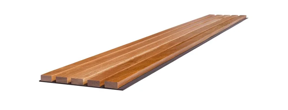 Rindalslist 300×2400-2800mm lakkert eik spileelement v:9697545 Rindalslist 300×2400-2800mm lakkert eik spileelement v:9697545