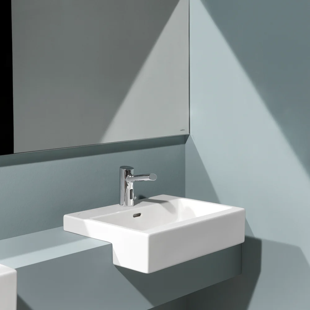 LAUFEN LIVING CITY SERVANT 50X46 CM U/ARMATURHULL HVIT v:3980747 LAUFEN LIVING CITY SERVANT 50X46 CM U/ARMATURHULL HVIT v:3980747
