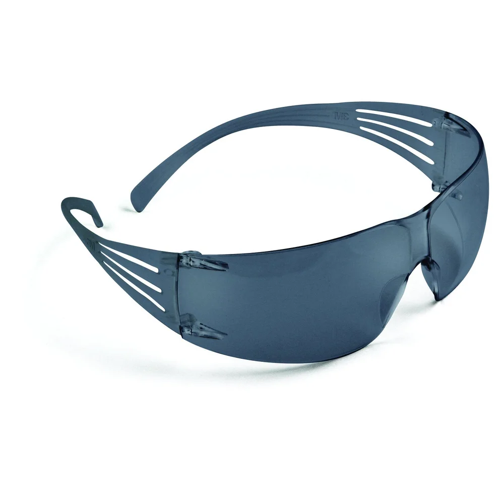3M Skyddsglasögon SecureFit 200, grå reptålig anti-fog lins, SF202AS/AF-EU v:9106626 3M Skyddsglasögon SecureFit 200, grå reptålig anti-fog lins, SF202AS/AF-EU v:9106626