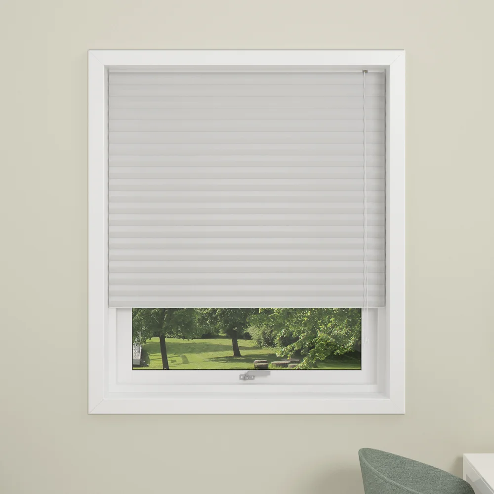 DEBEL PLISSÉGARDIN DUBAI LYSTETT HVIT 90X210 v:3543578 DEBEL PLISSÉGARDIN DUBAI LYSTETT HVIT 90X210 v:3543578